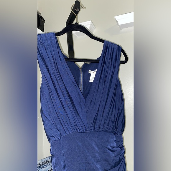 Alice + Olivia Ruffle Blue Midi Dress. - Picture 4 of 7